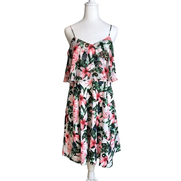 NWT Vince Camuto Floral Tropical Rain Ultra White Popover Flared Overlay… - Picture 4 of 17